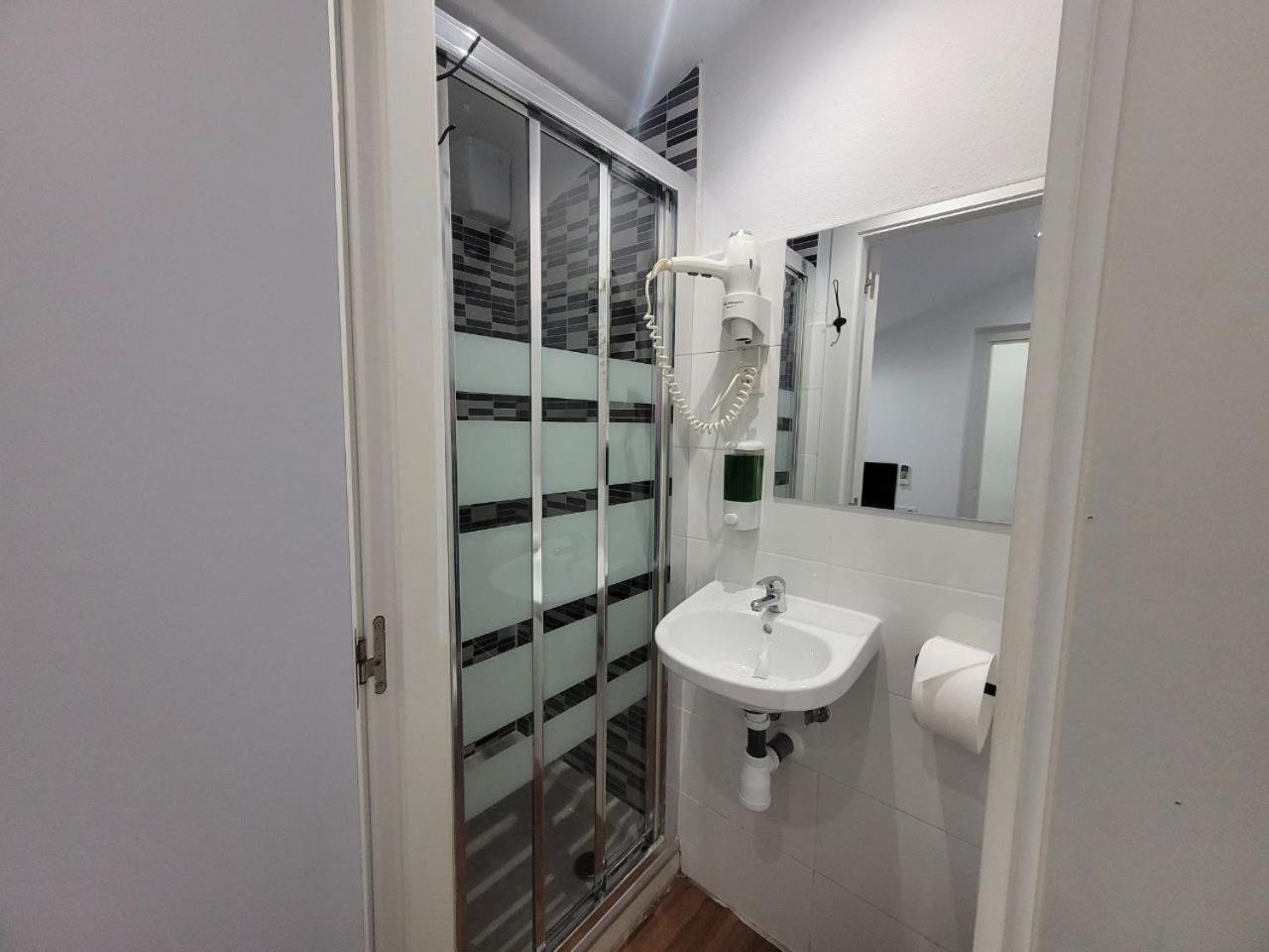 מאלגה Ayz Frailes - Auto Check-In Property (Adults Only) מראה חיצוני תמונה