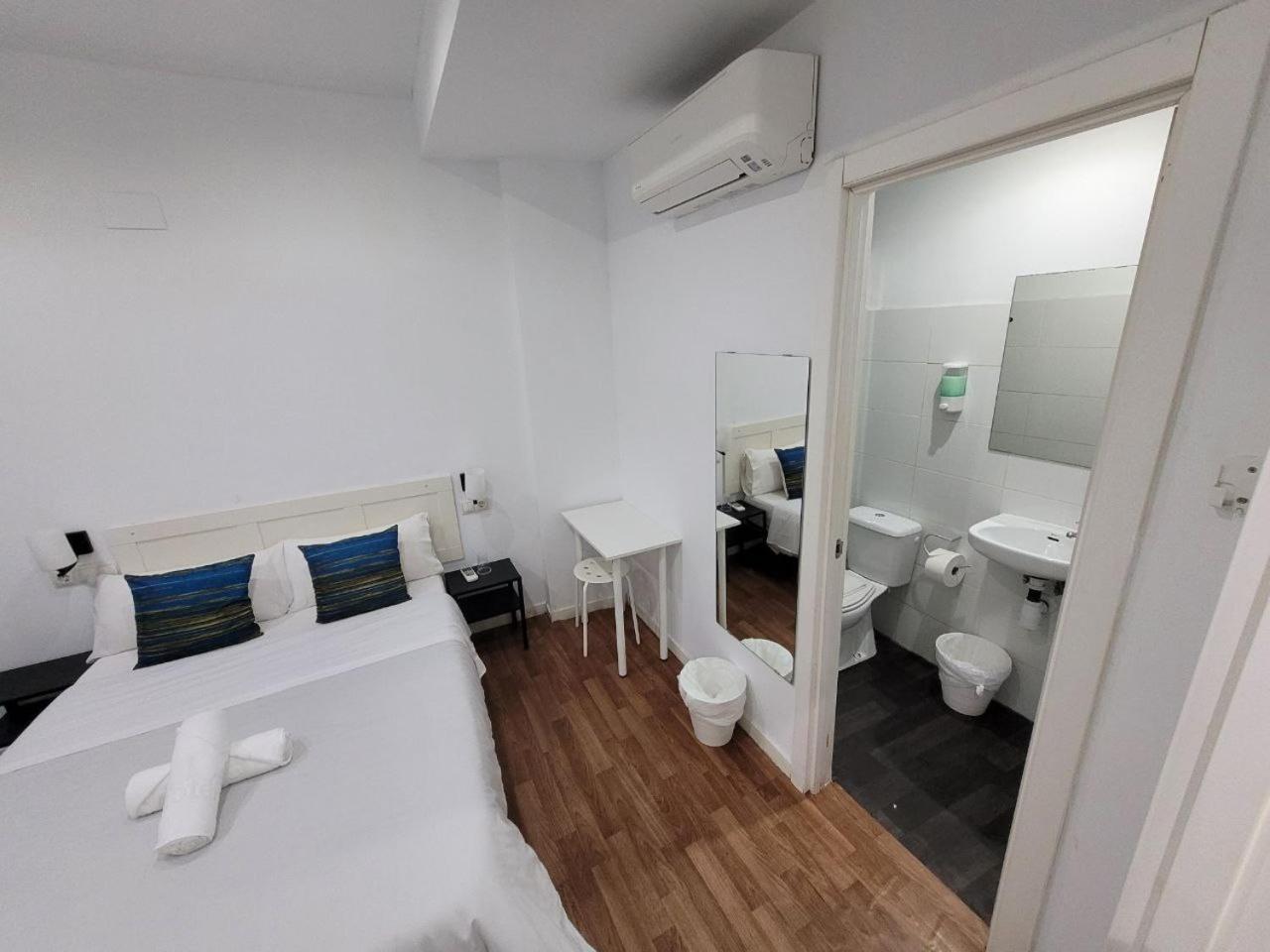 מאלגה Ayz Frailes - Auto Check-In Property (Adults Only) מראה חיצוני תמונה