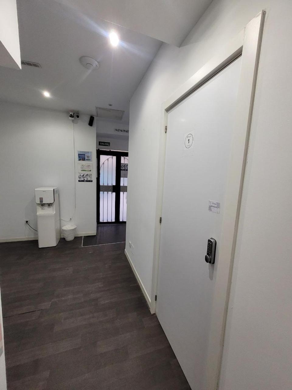 מאלגה Ayz Frailes - Auto Check-In Property (Adults Only) מראה חיצוני תמונה
